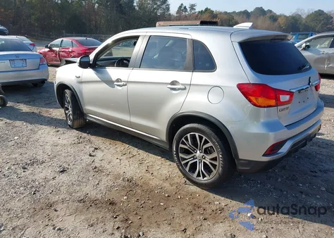2018 Mitsubishi Outlander Sport 2.4 Se z USA, uszkodzony, nr VIN JA4AP3AW2JU013955